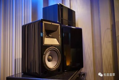 丹尼爾赫茲M8書架音箱 馬克·萊文森設計的專業(yè)音響杰作